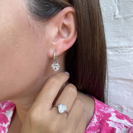 Серьги из серебра с фианитами