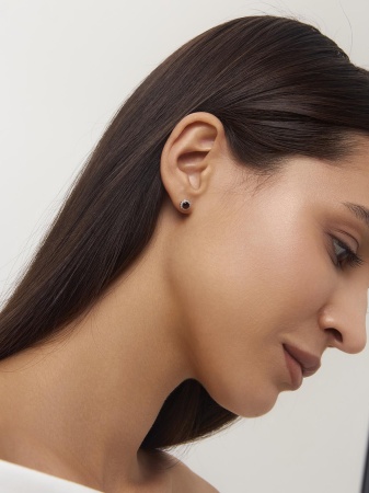 Пусеты из серебра с гранатами и фианитами П340154140л от KRASNOE, металл Серебро, вставка Гранат