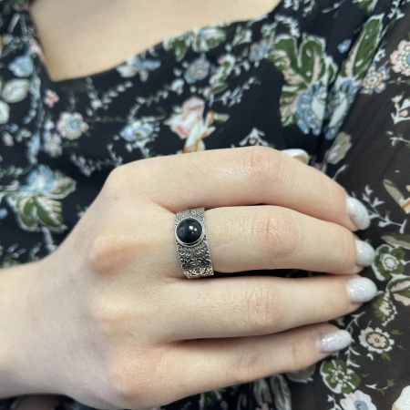 Купить кольцо из серебра с обсидианом в интернет-магазине KRASNOE