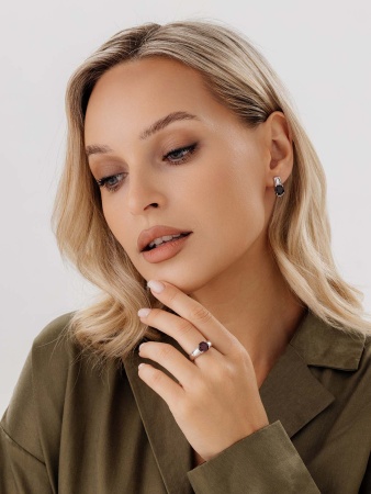 Серьги из серебра с гранатами 2340151117 от KRASNOE, металл Серебро, вставка Гранат Серьги из серебра с гранатами 2340151117 от KRASNOE, металл Серебро, вставка Гранат