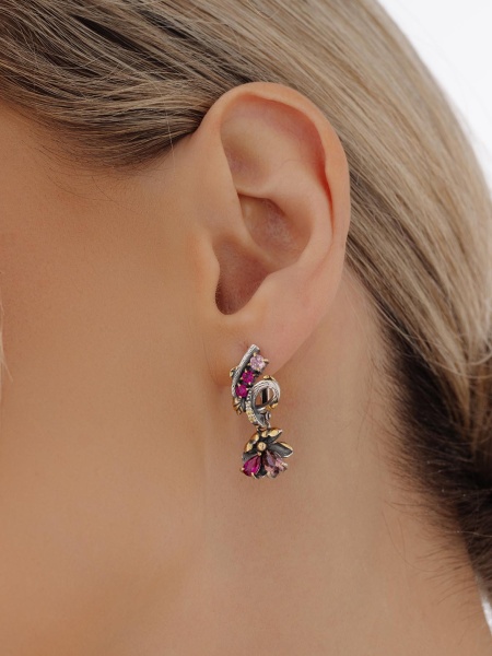 Серьги из серебра с фианитом