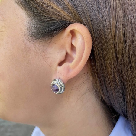 Серьги из серебра с чароитами со скидкой