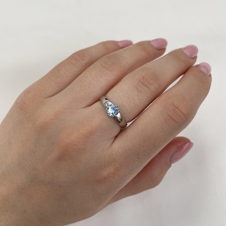 Купить кольцо из серебра с топазом в интернет-магазине KRASNOE