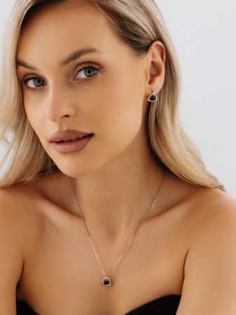 Серьги из серебра с гранатами