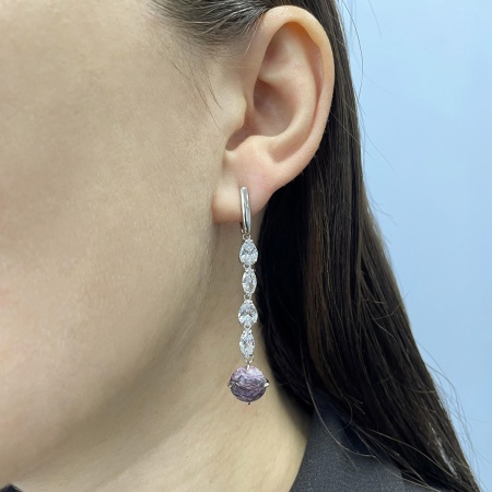 Серьги из серебра с чароитами и фианитами со скидкой