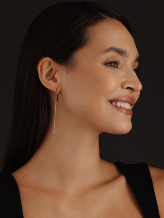 Серьги из серебра со шпинелью