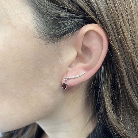 Серьги из серебра с гранатами и фианитами