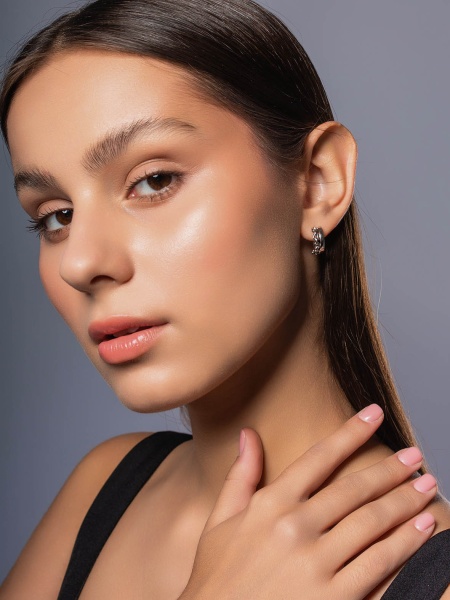 Серьги из серебра без вставок в ювелирном интернет-магазине Серьги из серебра без вставок в ювелирном интернет-магазине