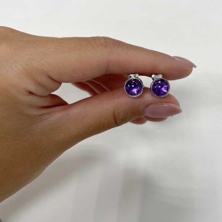 Серьги из серебра с чароитом со скидкой