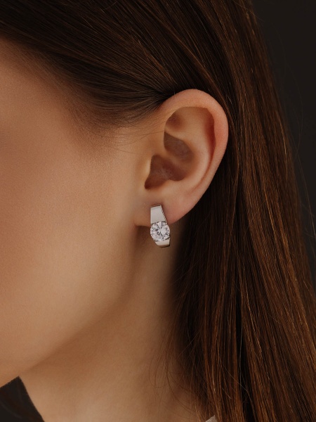 Серьги из серебра с фианитами