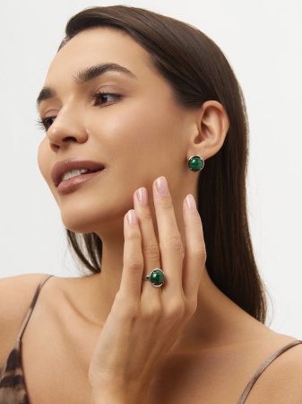 Серьги из серебра с малахитом