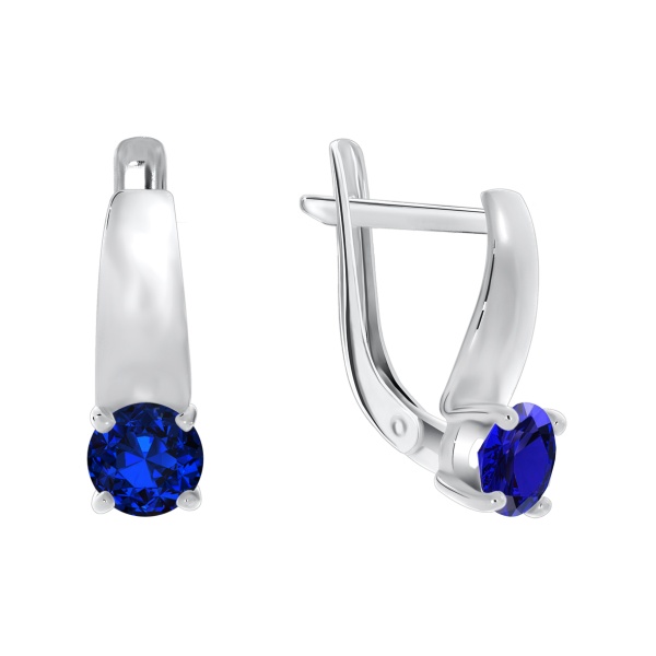 Серьги из серебра с корундом со скидкой