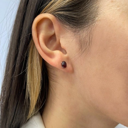 Пусеты из серебра с гранатами 2340152320 от KRASNOE, металл Серебро, вставка Гранат