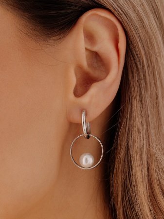 Пусеты из серебра с имитацией жемчуга