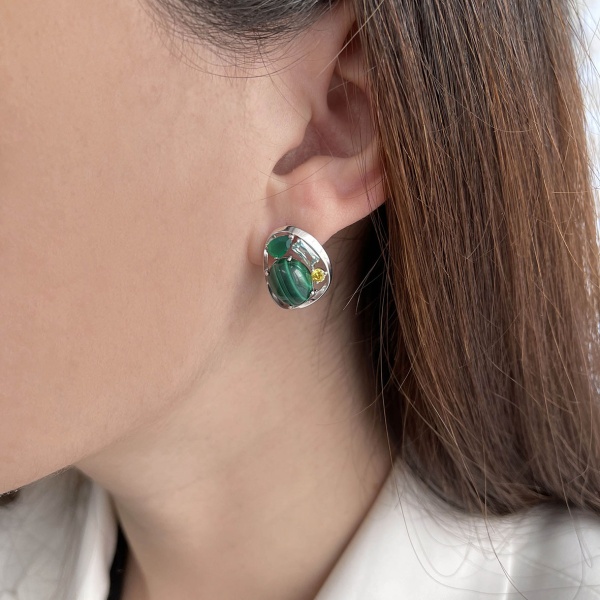 Серьги из серебра с агатами, малахитами и фианитами