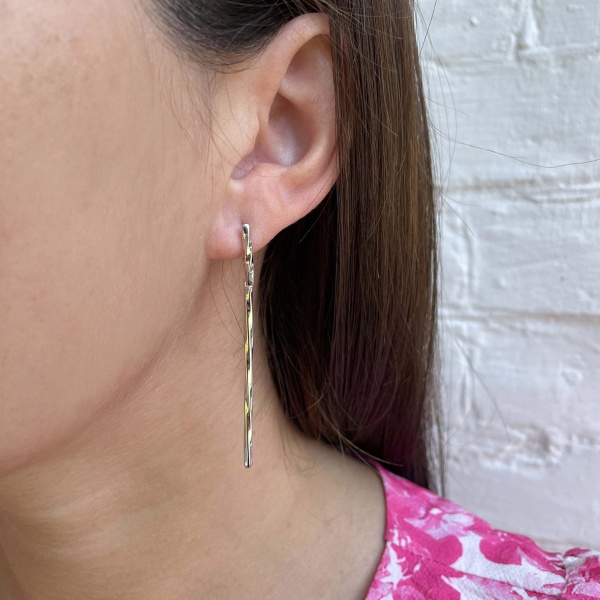 Серьги из серебра без вставок со скидкой