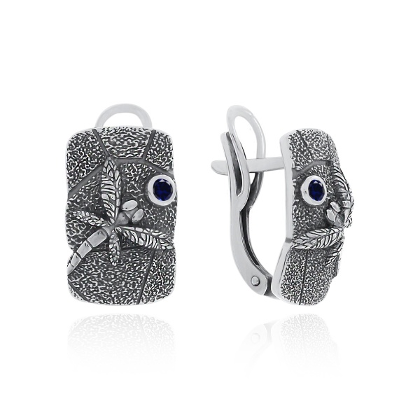 Серьги из серебра с корундом
