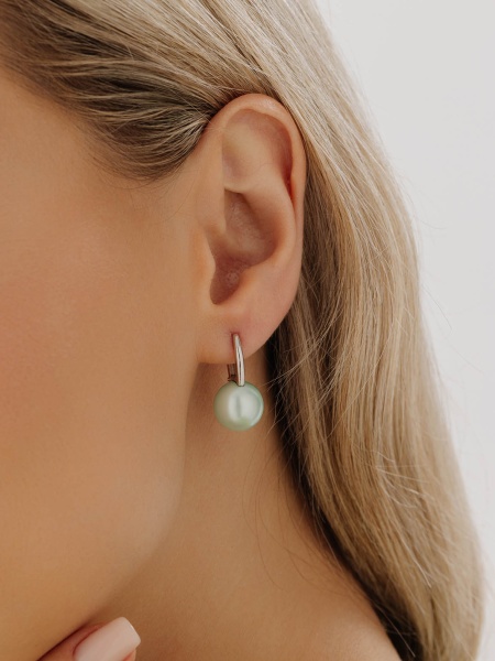 Серьги из серебра с жемчугом со скидкой