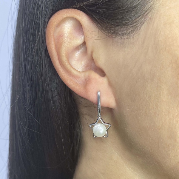 Серьги из серебра с жемчугами со скидкой