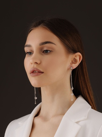 Пусеты из серебра с фианитами со скидкой