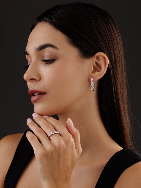 Серьги из серебра с фианитами 2340201182 от KRASNOE, металл Серебро, вставка Фианит Серьги из серебра с фианитами 2340201182 от KRASNOE, металл Серебро, вставка Фианит