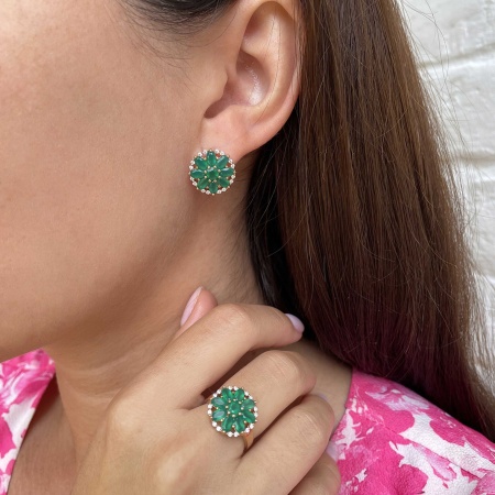 Кольцо из серебра с агатами и фианитами со скидкой