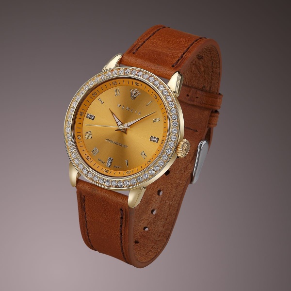 Часы из серебра с фианитом