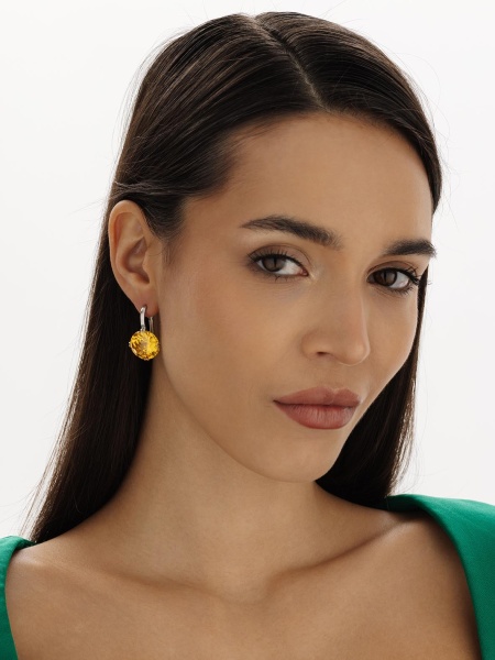 Серьги из серебра с фианитом