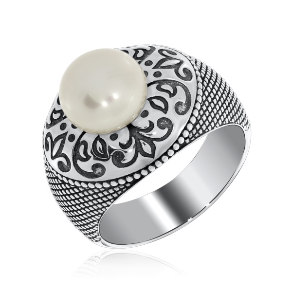 Кольцо из серебра с жемчугом со скидкой