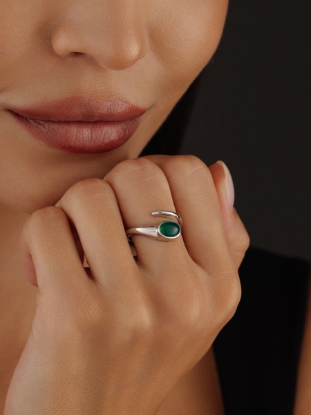 Купить кольцо из серебра с агатом в интернет-магазине KRASNOE